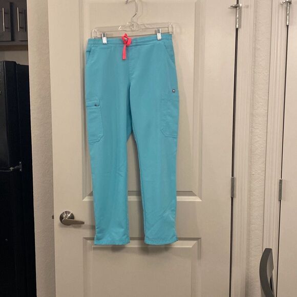 Figs scrubs Yola skinny pants  woman’s size small  S/P￼ - Picture 1 of 8
